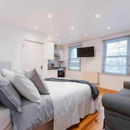 Your Lovely Studio Flat- West3 Londra Dış mekan fotoğraf