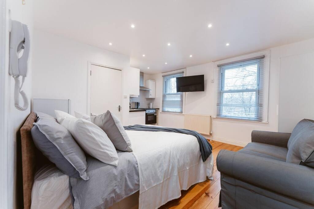 Your Lovely Studio Flat- West3 Londra Dış mekan fotoğraf